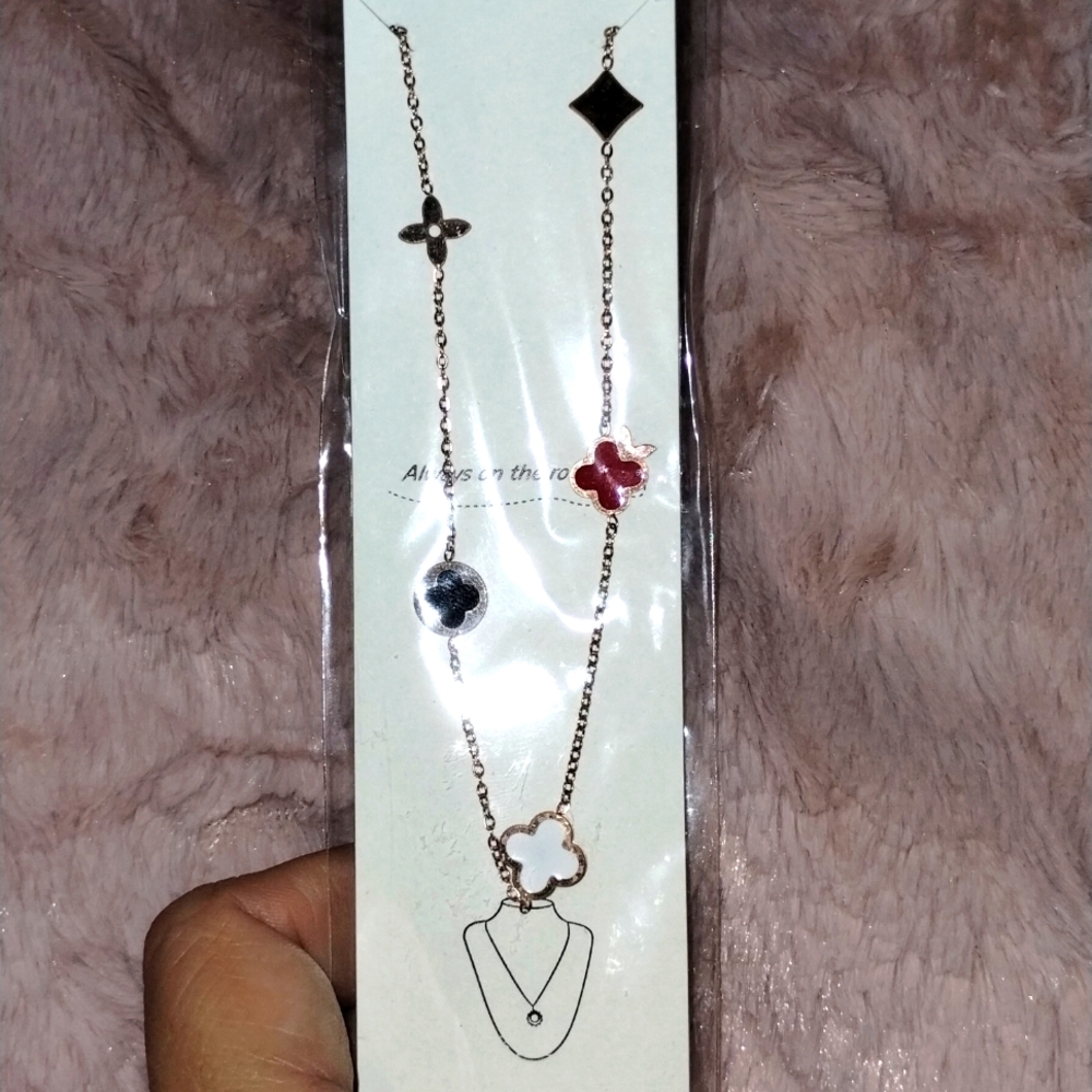 Cute necklace